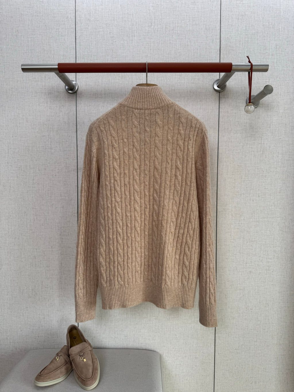 Lora Piana Strickpullover Beige – Luxus Halbzipp Pullover mit Zopfmuster