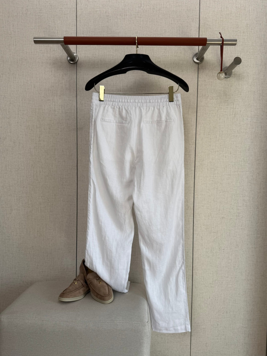 Loro Piana Leinenhose Weiss – Leichte Sommerhose mit Elastikbund