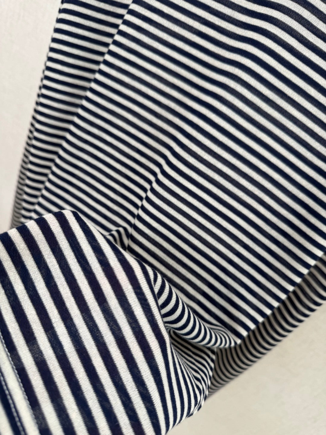 Loro Piana Rollkragenpullover – Schwarz-Weiss Langarmshirt mit modernem Look