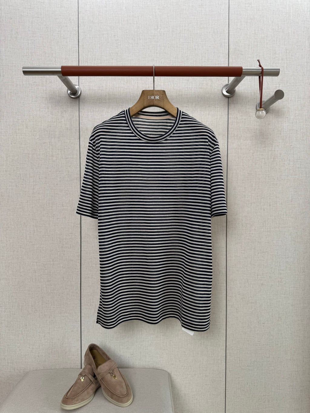 Loro Piana T-Shirt Schwarz-Weiss – Klassisches Kurzarmshirt mit modernem Look