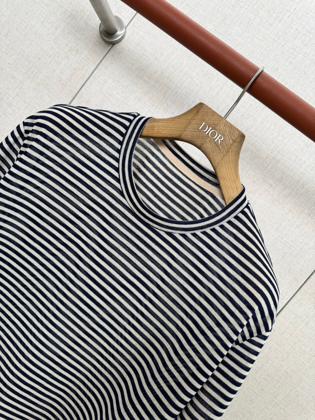 Loro Piana T-Shirt Schwarz-Weiss – Klassisches Kurzarmshirt mit modernem Look