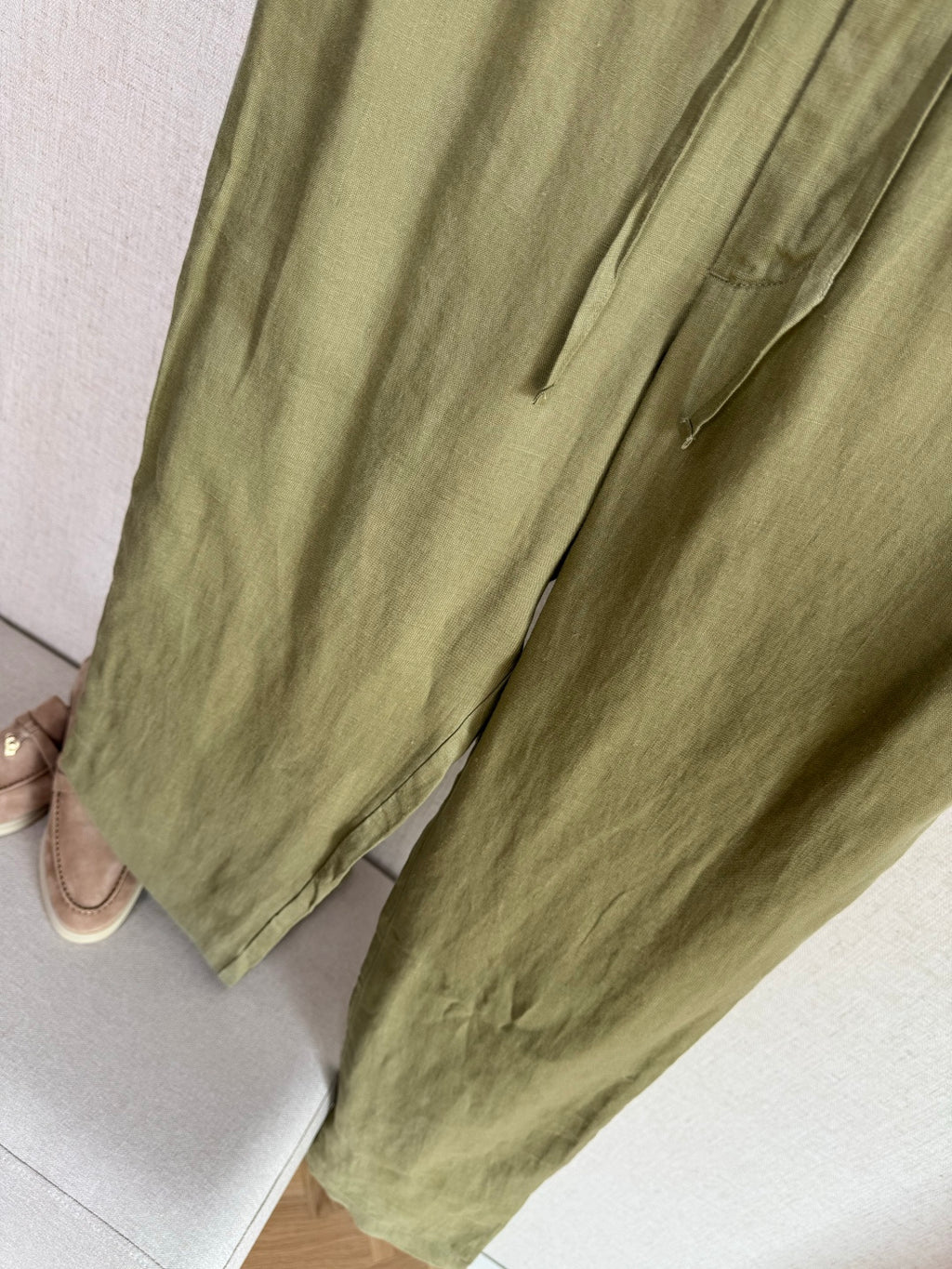 Loro Piana Leinenhose Olivgrün – Leichte Sommerhose mit Elastikbund