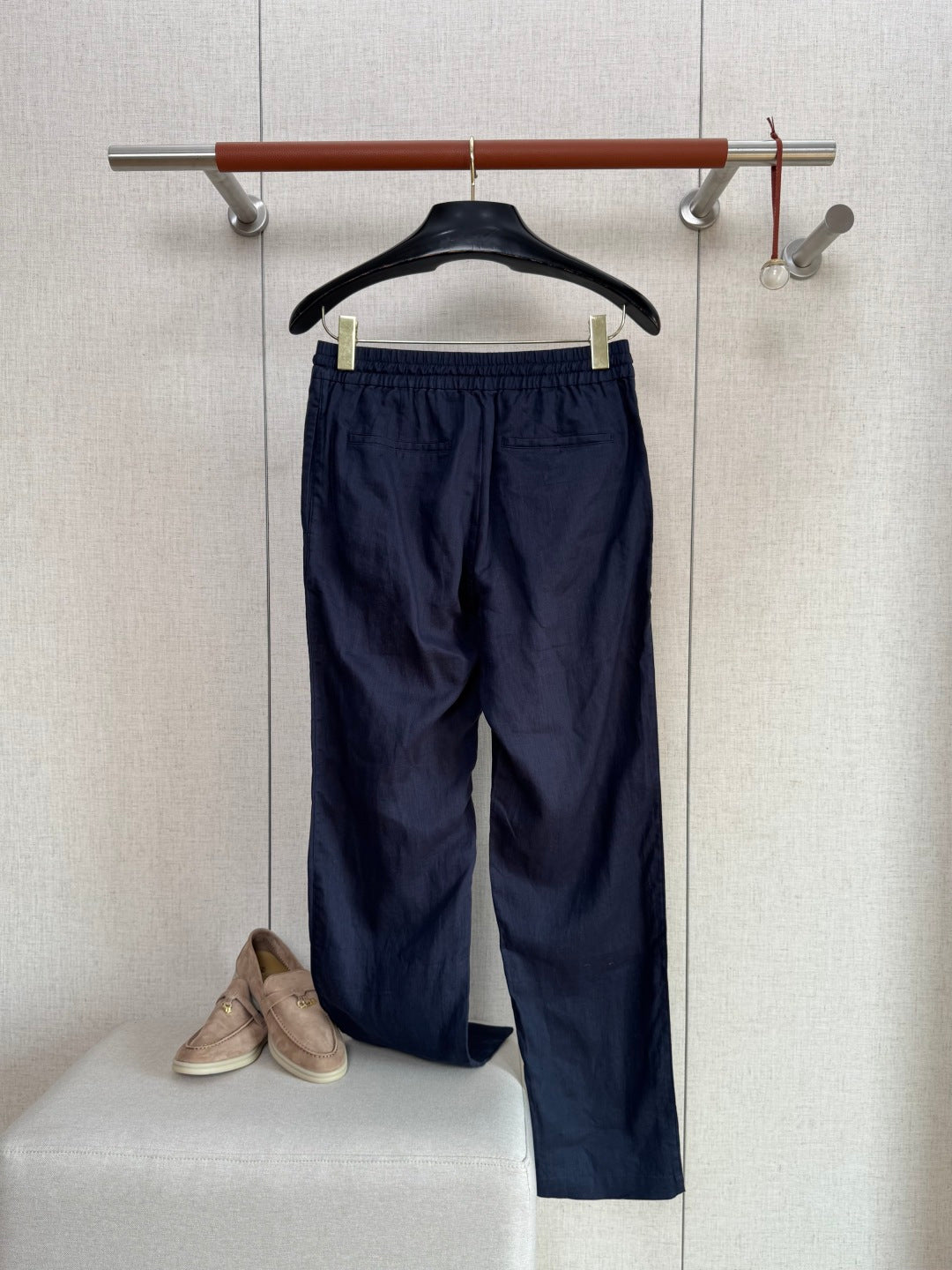 Loro Piana Leinenhose Dunkelblau – Leichte Sommerhose mit Elastikbund