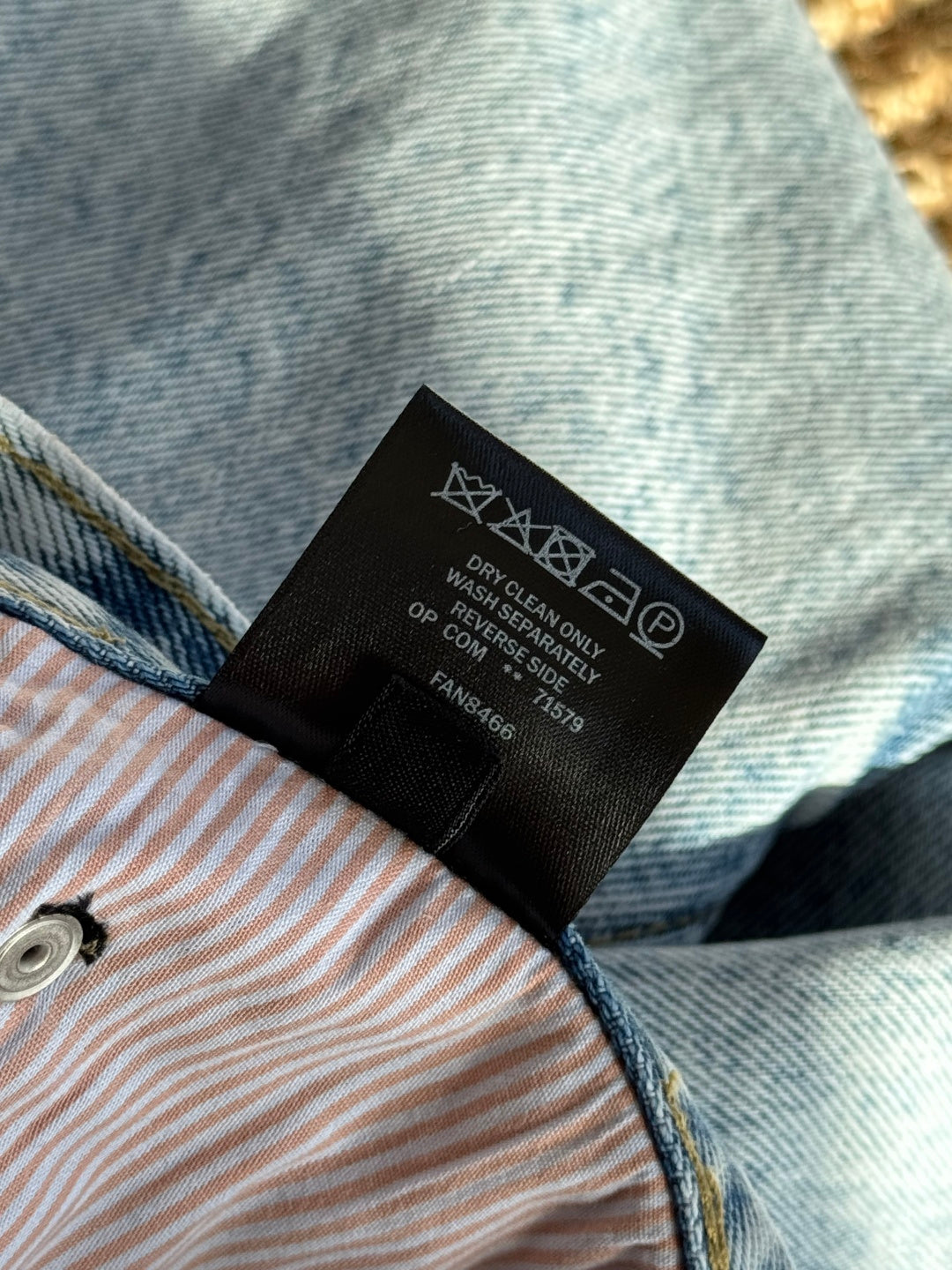 Brunello Cucinelli Jeans in Hellblauer Waschung mit klassischem 5-Pocket-Design