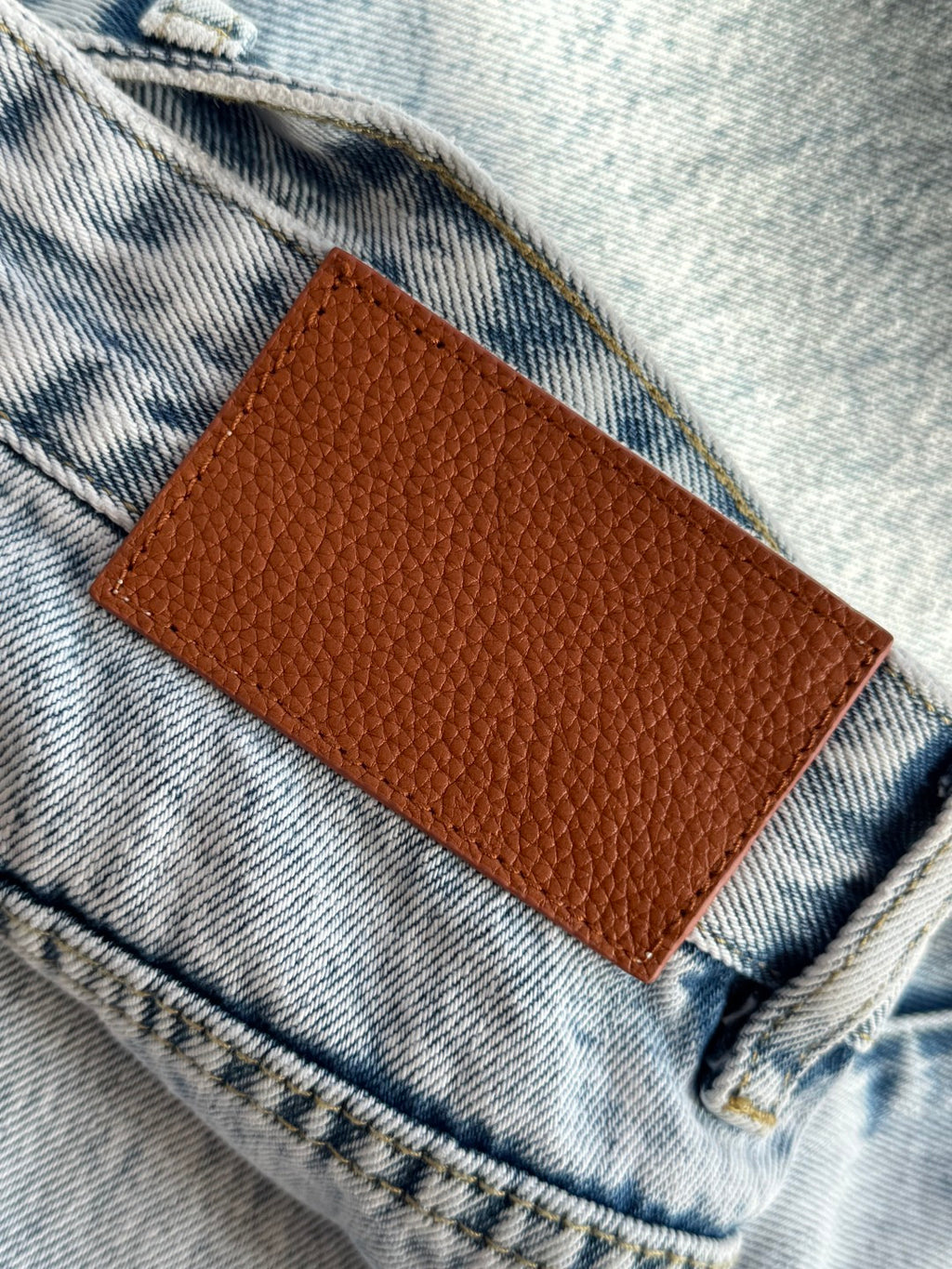 Brunello Cucinelli Jeans in Hellblauer Waschung mit klassischem 5-Pocket-Design