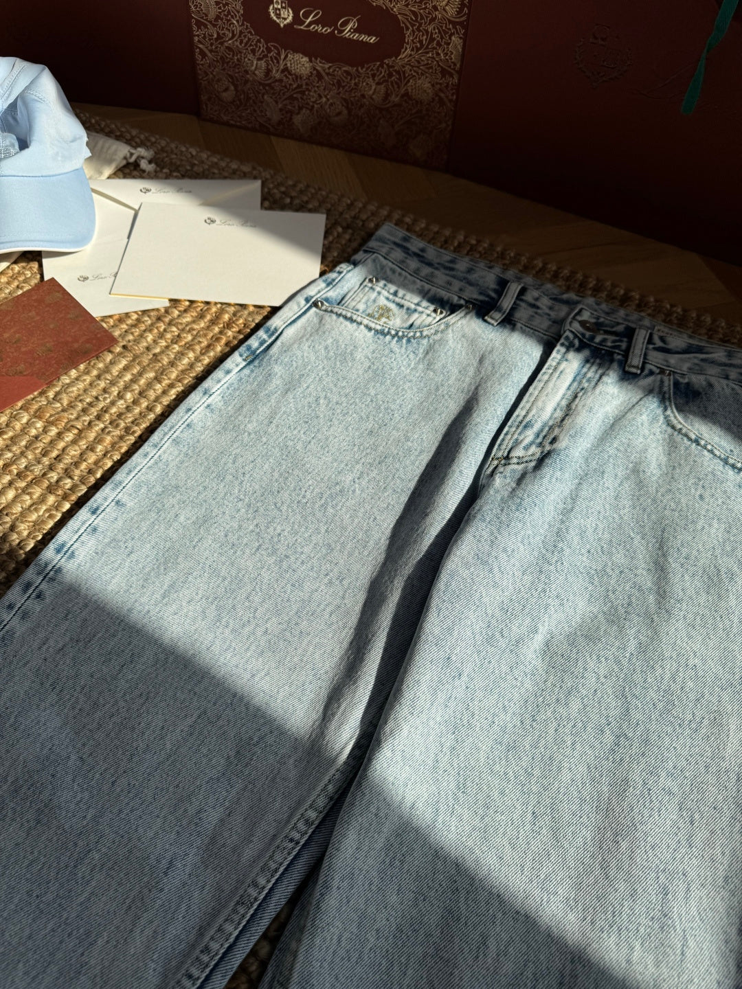 Brunello Cucinelli Jeans in Hellblauer Waschung mit klassischem 5-Pocket-Design