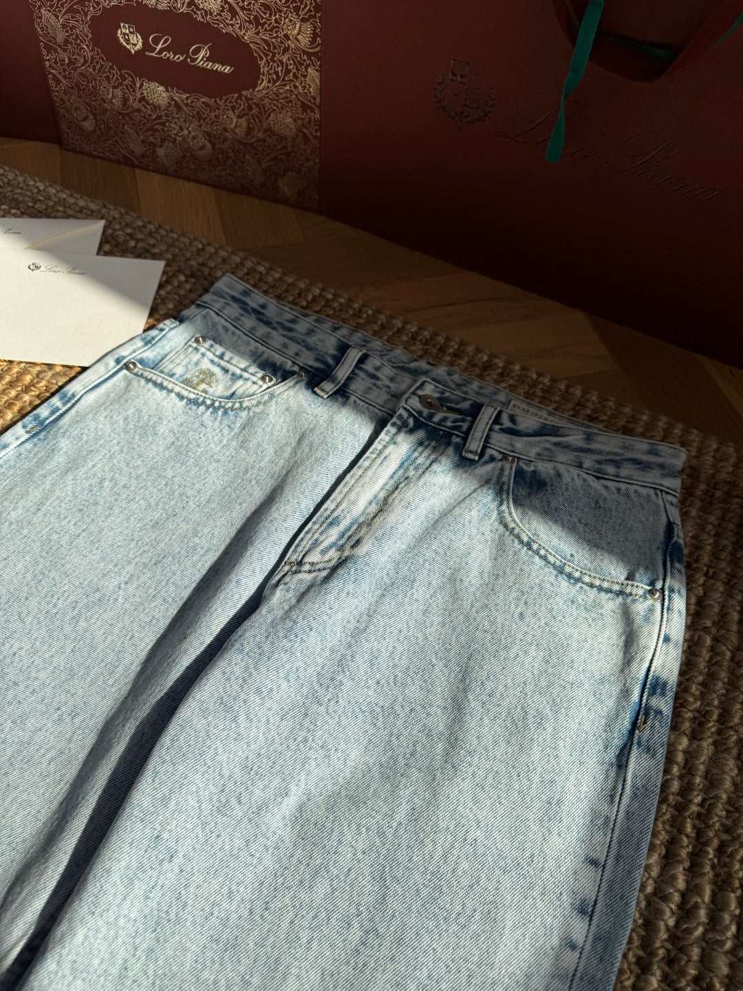 Brunello Cucinelli Jeans in Hellblauer Waschung mit klassischem 5-Pocket-Design