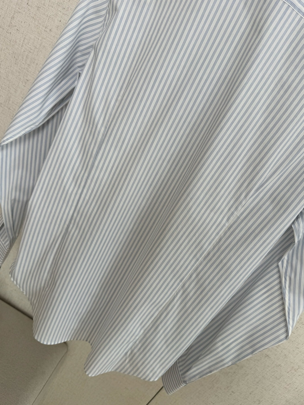 Loro Piana Businesshemd Hellblau-Weiss – Gestreiftes Langarmhemd mit klassischem