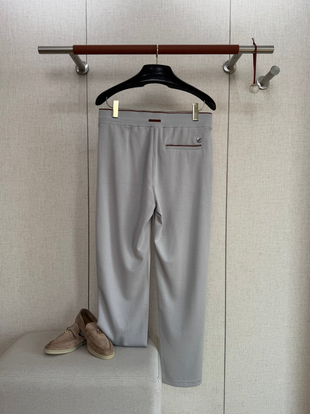 ZEGNA Hellgraue Jersey-Jogpants mit Tunnelzug in entspannter Passform