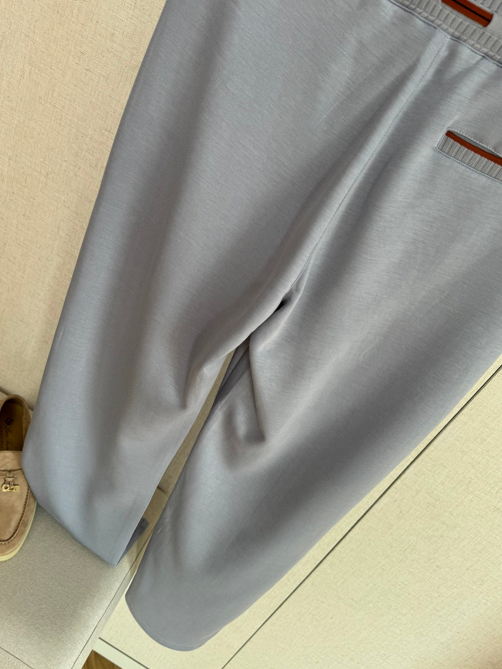 ZEGNA Hellblaue Jersey-Jogpants mit braunen Kordeln und geradem Bein