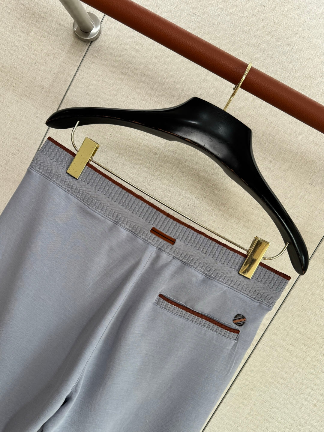 ZEGNA Hellblaue Jersey-Jogpants mit braunen Kordeln und geradem Bein