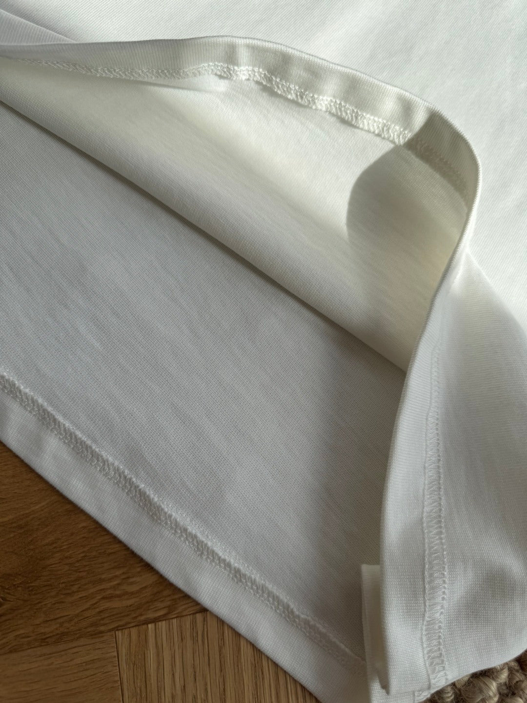 Dior – Weisses T-Shirt aus Baumwolle mit Brusttasche