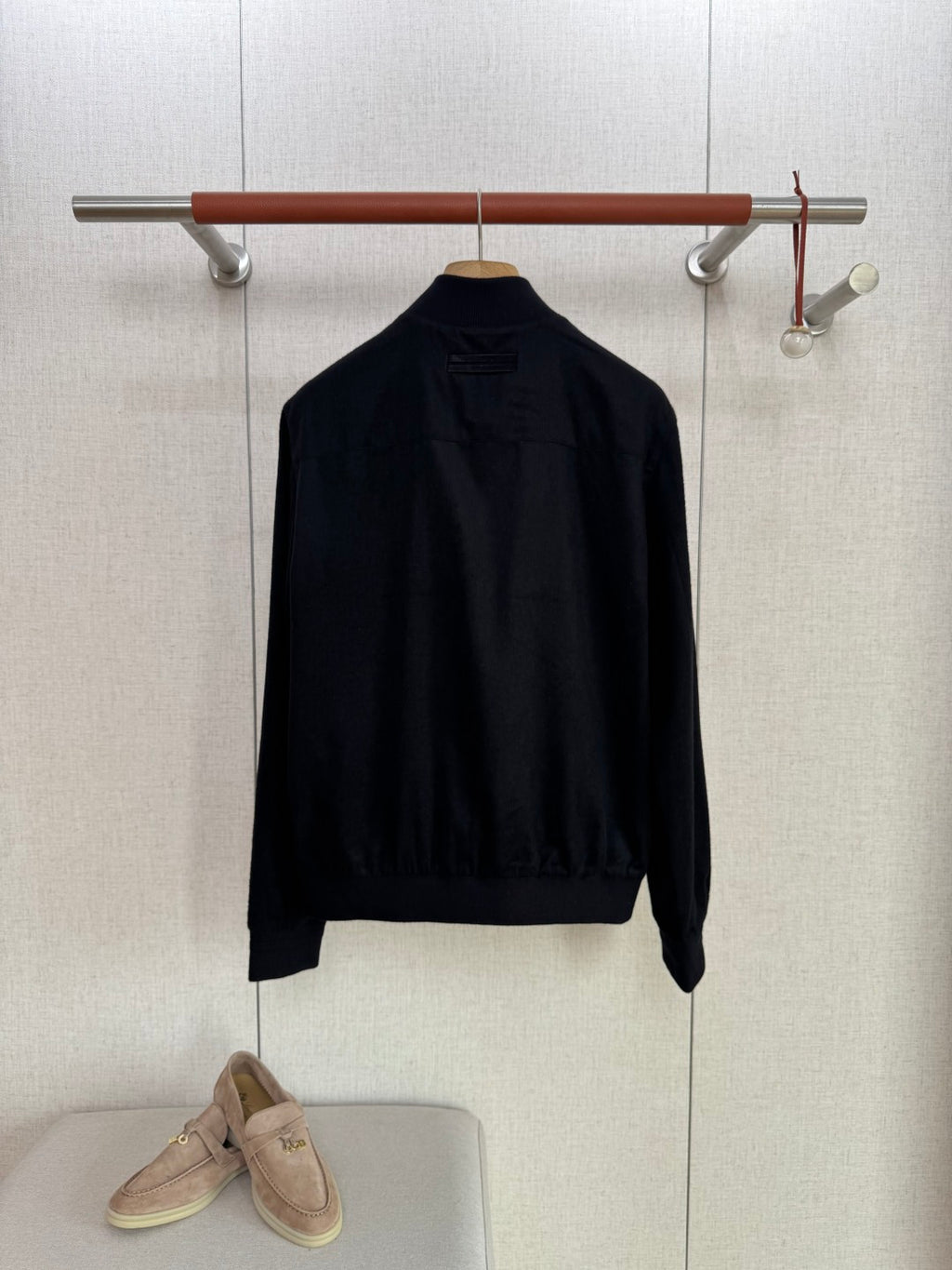 ZEGNA Schwarze Bomberjacke aus feiner Wolle mit elastischem Bund
