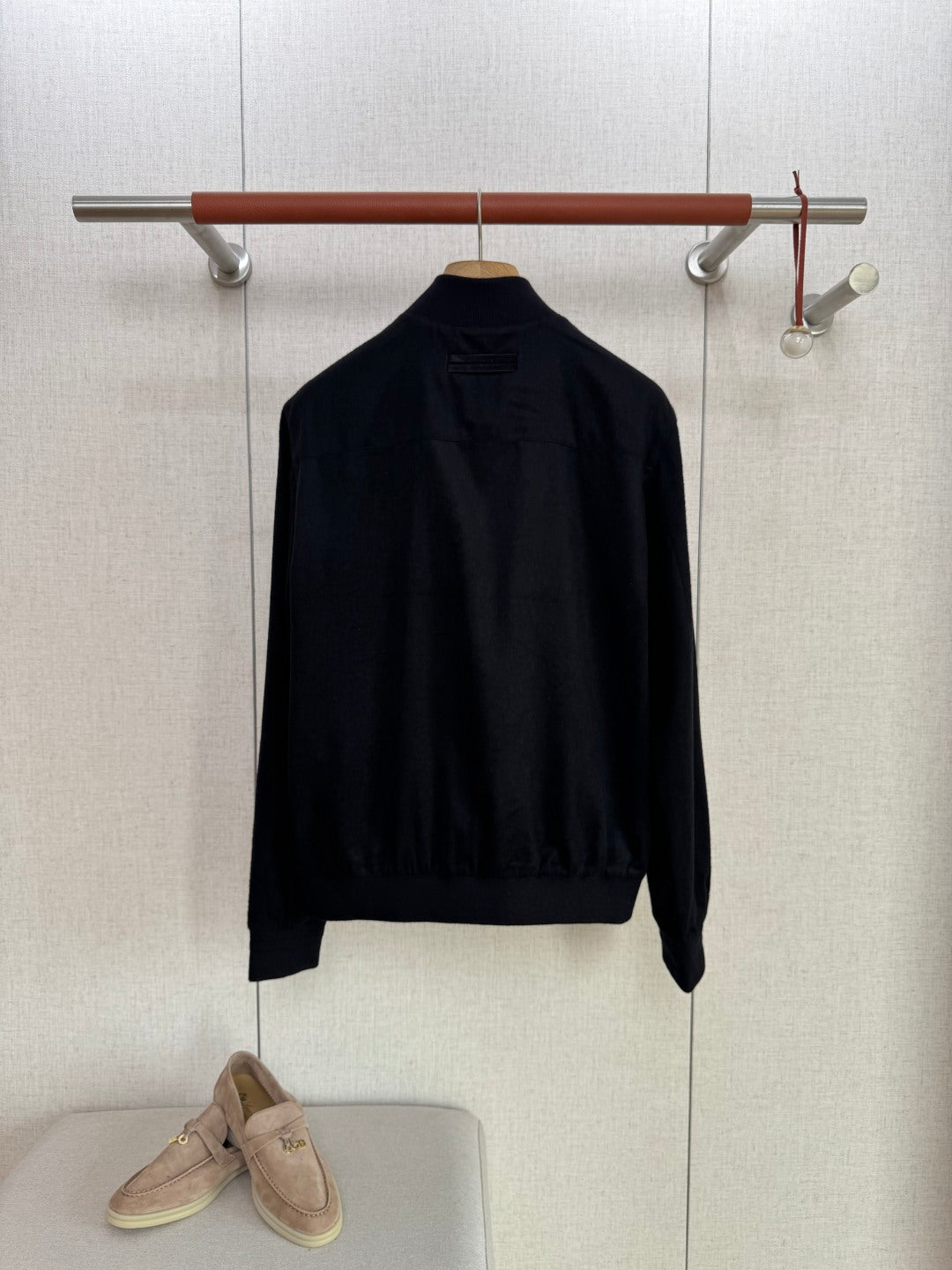 ZEGNA Schwarze Bomberjacke aus feiner Wolle mit elastischem Bund