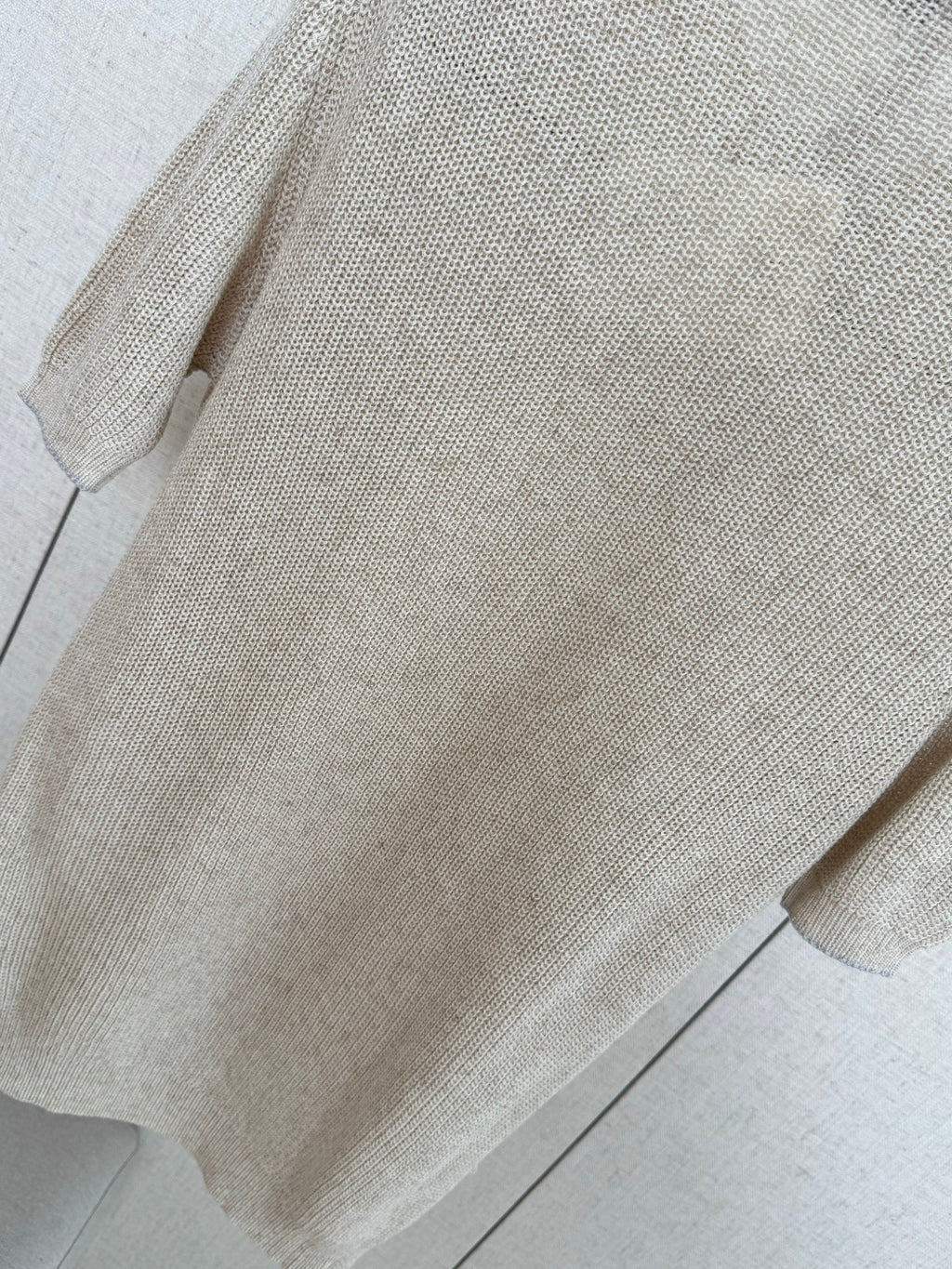 Brunello Cucinelli Naturbeiges Strick-T-Shirt aus Baumwolle in Strukturstrick