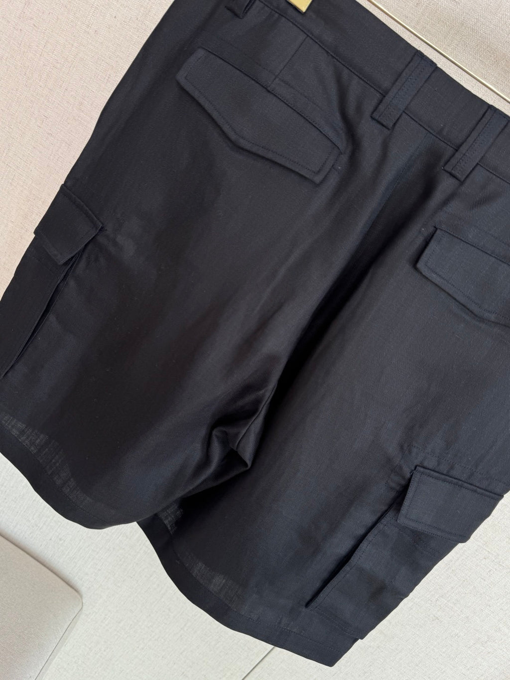 Brunello Cucinelli Cargo-Shorts in Schwarz aus leichtem Sommerstoff