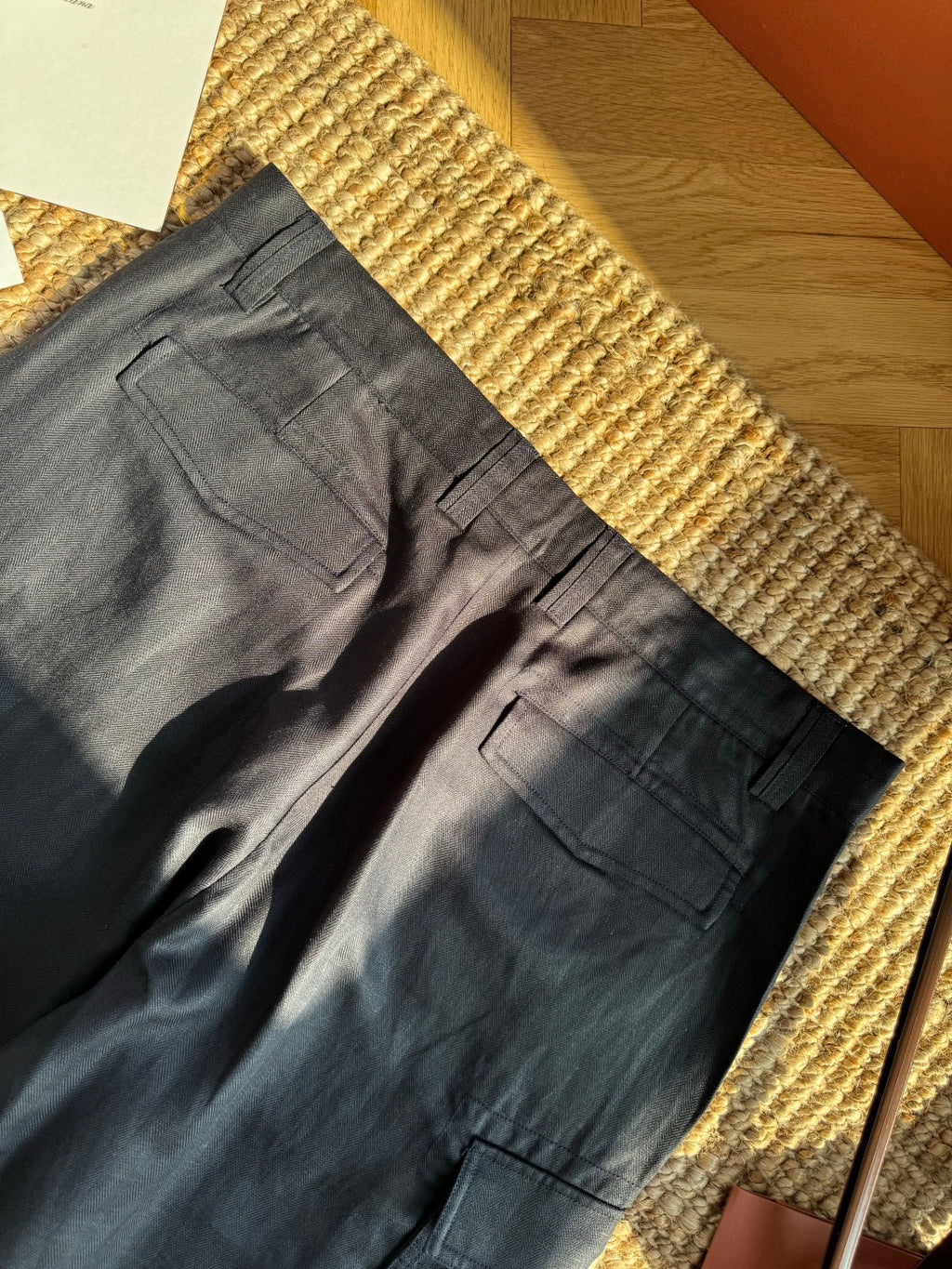 Brunello Cucinelli Cargo-Shorts in Schwarz aus leichtem Sommerstoff