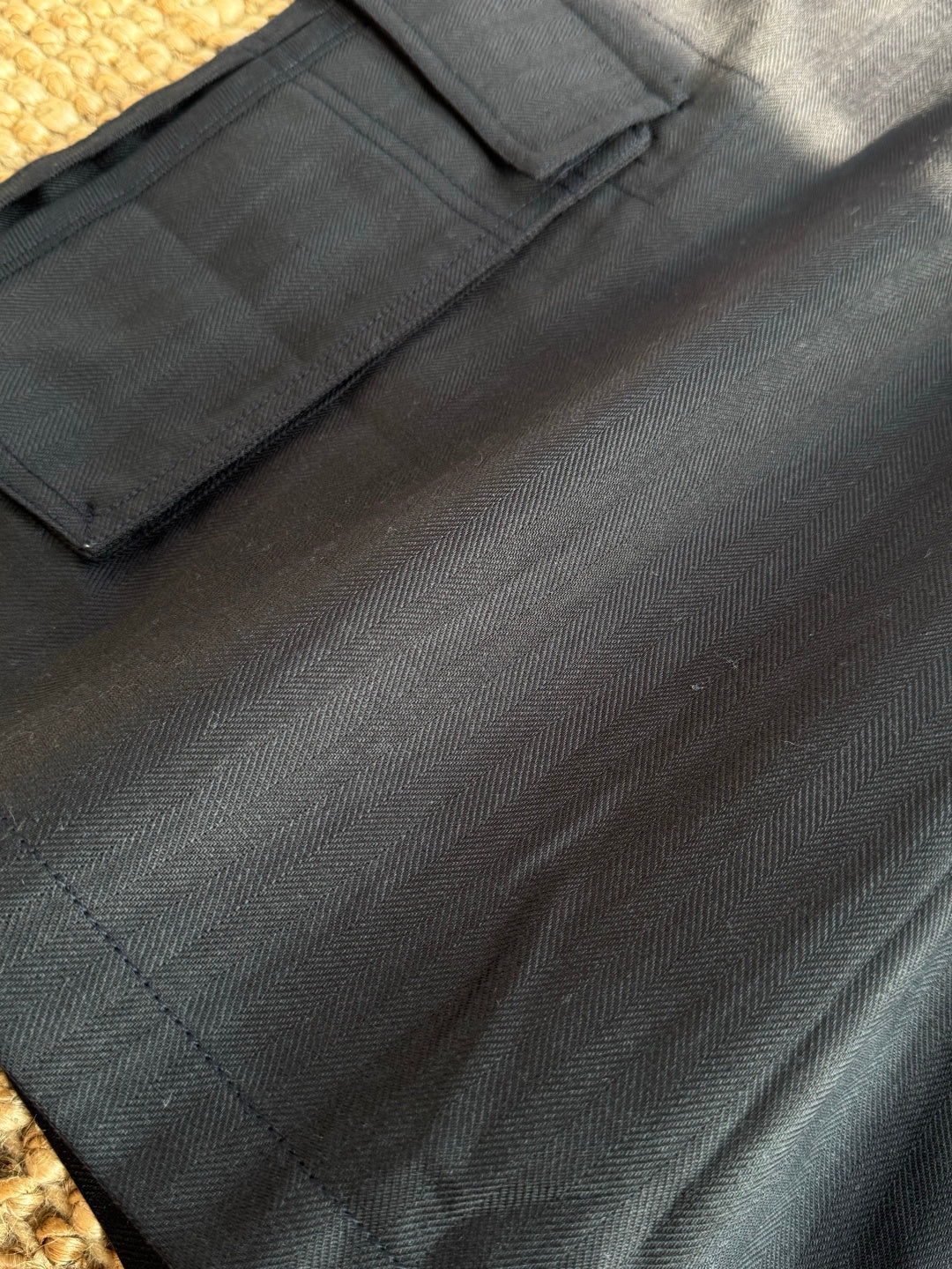 Brunello Cucinelli Cargo-Shorts in Schwarz aus leichtem Sommerstoff