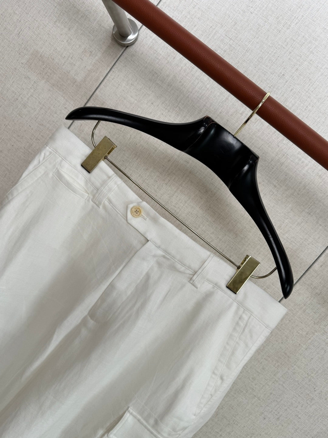 Brunello Cucinelli Cargo-Shorts in Weiß aus leichtem Stoff