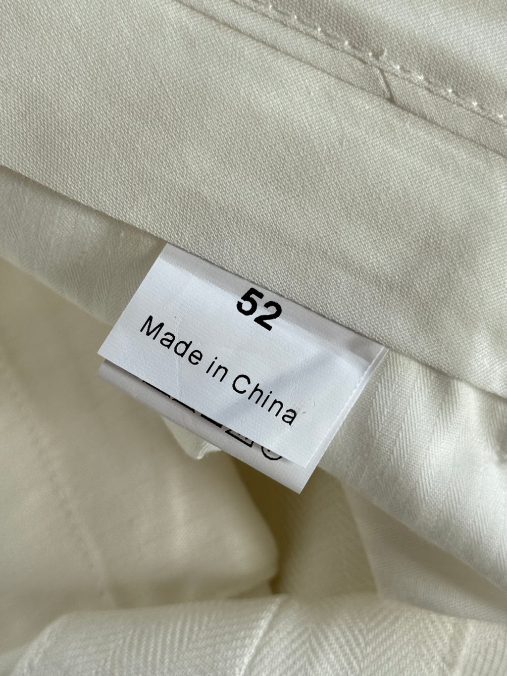 Brunello Cucinelli Cargo-Shorts in Weiß aus leichtem Stoff