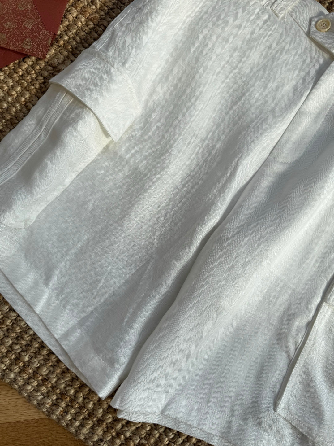 Brunello Cucinelli Cargo-Shorts in Beige aus leichtem Sommerstoff