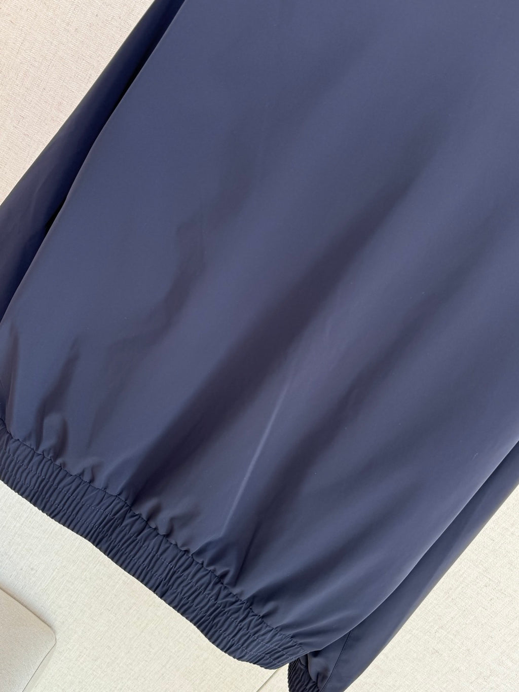 Brunello Cucinelli Dunkelblaue Herren-Stehkragenjacke – Leichte Übergangsjacke