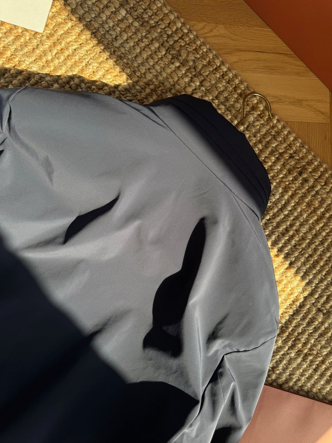 Brunello Cucinelli Dunkelblaue Herren-Stehkragenjacke – Leichte Übergangsjacke