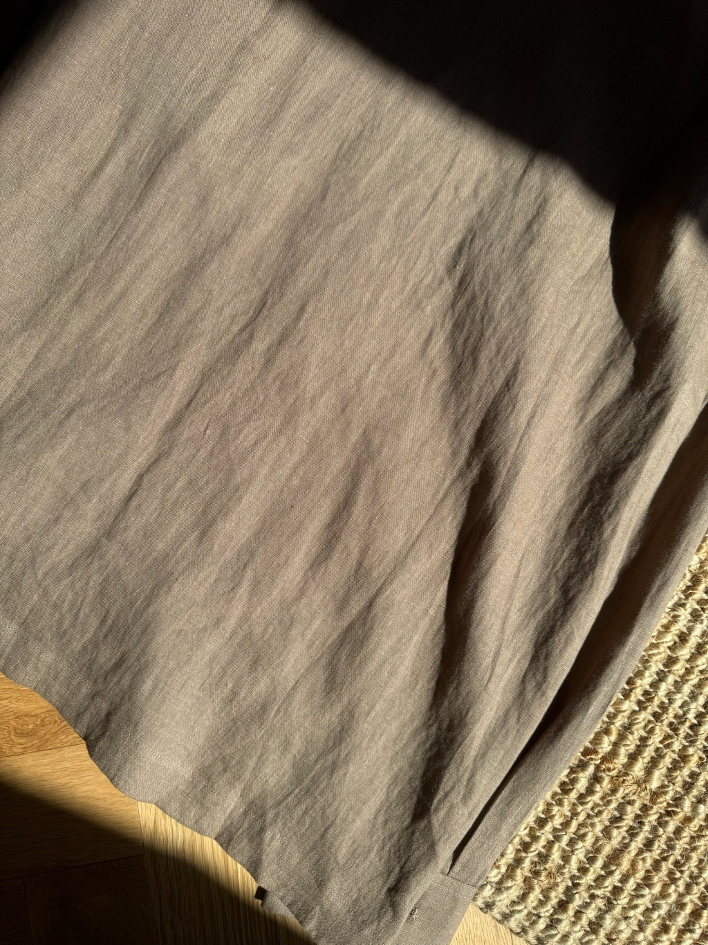 Brunello Cucinelli Hemd in Braun aus leichtem Stoff mit vier Fronttaschen