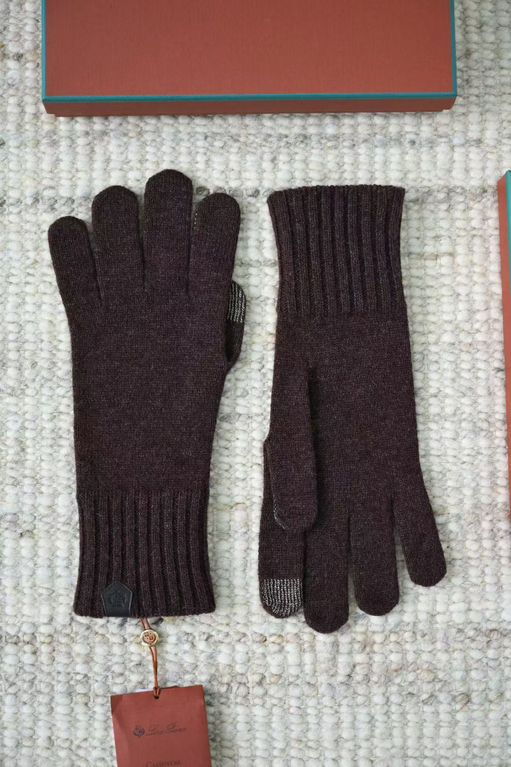 Gloves - Karmesin