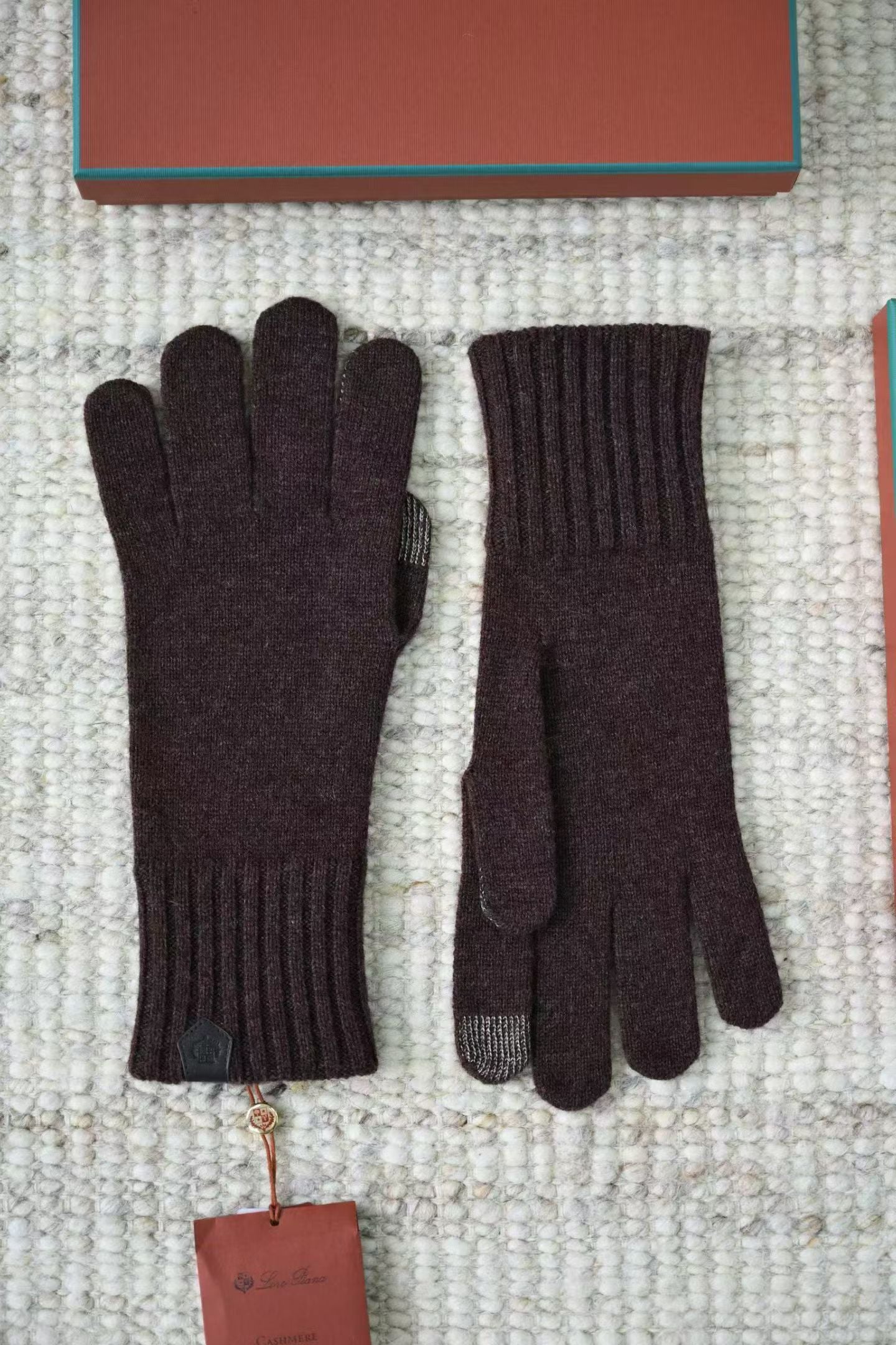 Gloves - Karmesin