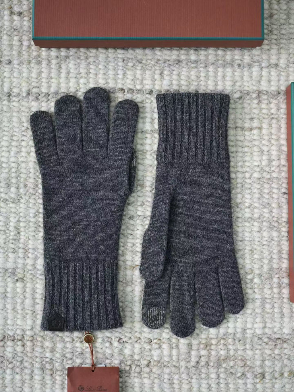 Gloves - Grey
