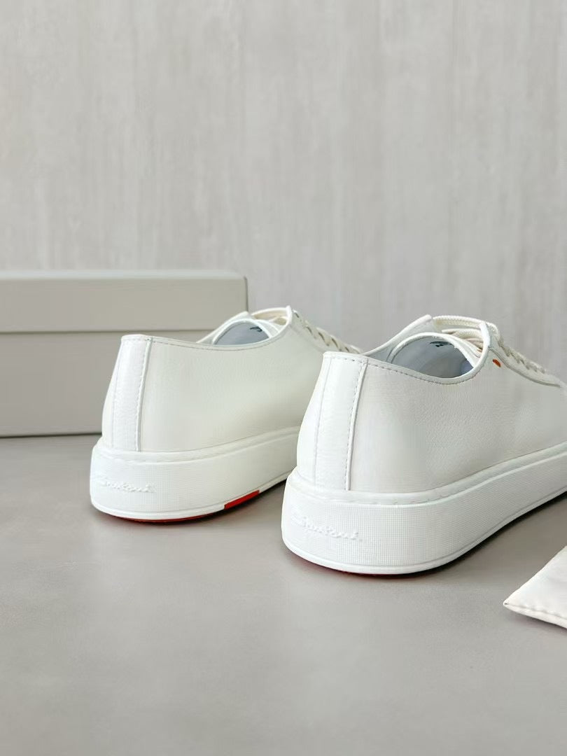 Santoni Sneaker Weiß aus Leder – Eleganter Designer Schnürschuh mit Komfortsohle