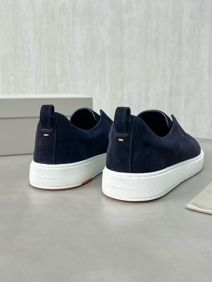 Santoni Luxury Slip-On Sneaker aus Veloursleder – Navy Blau