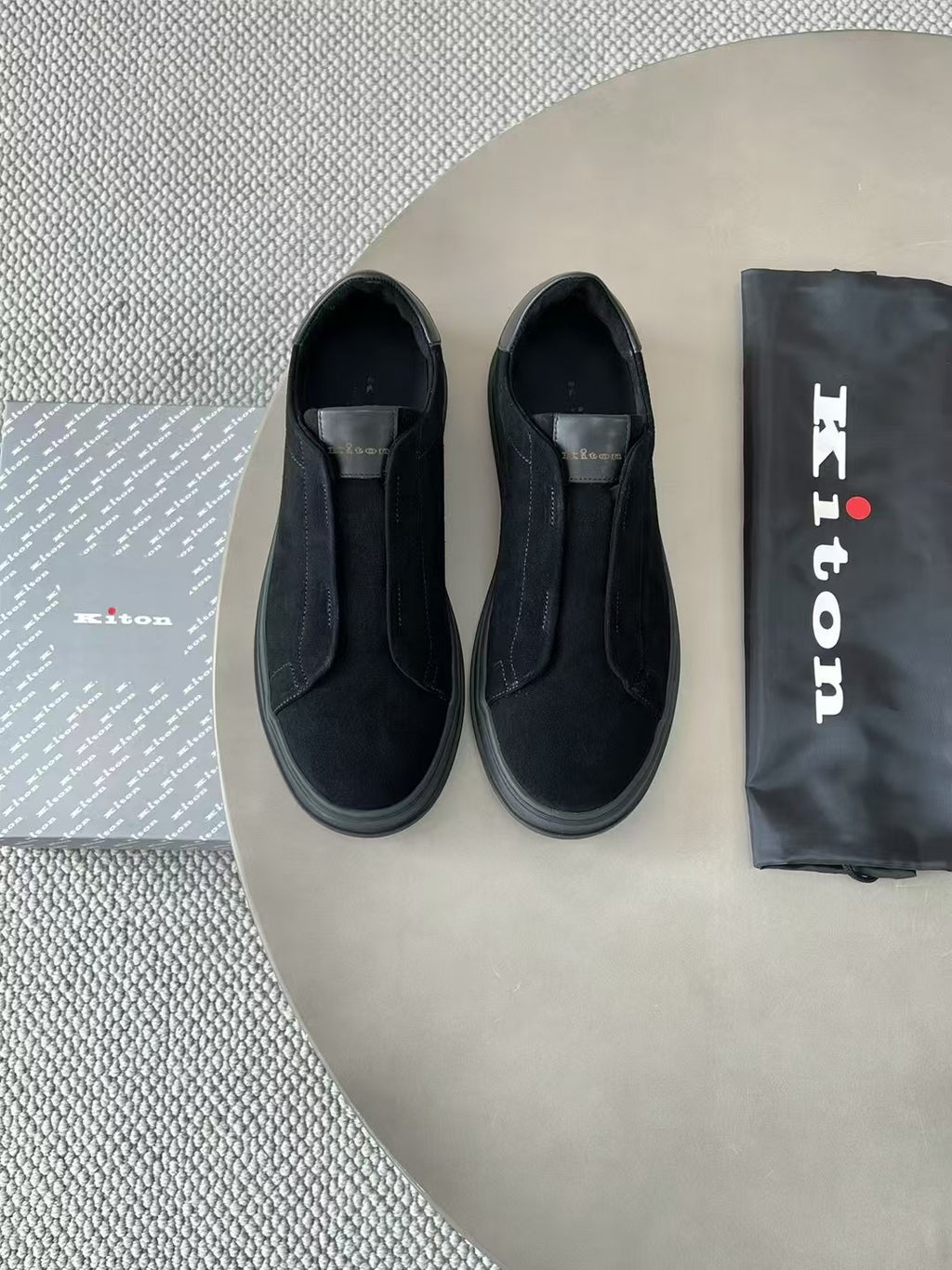 Kiton Slip-On Sneaker in Schwarz – Komfortable Freizeitschuhe in Textiloptik