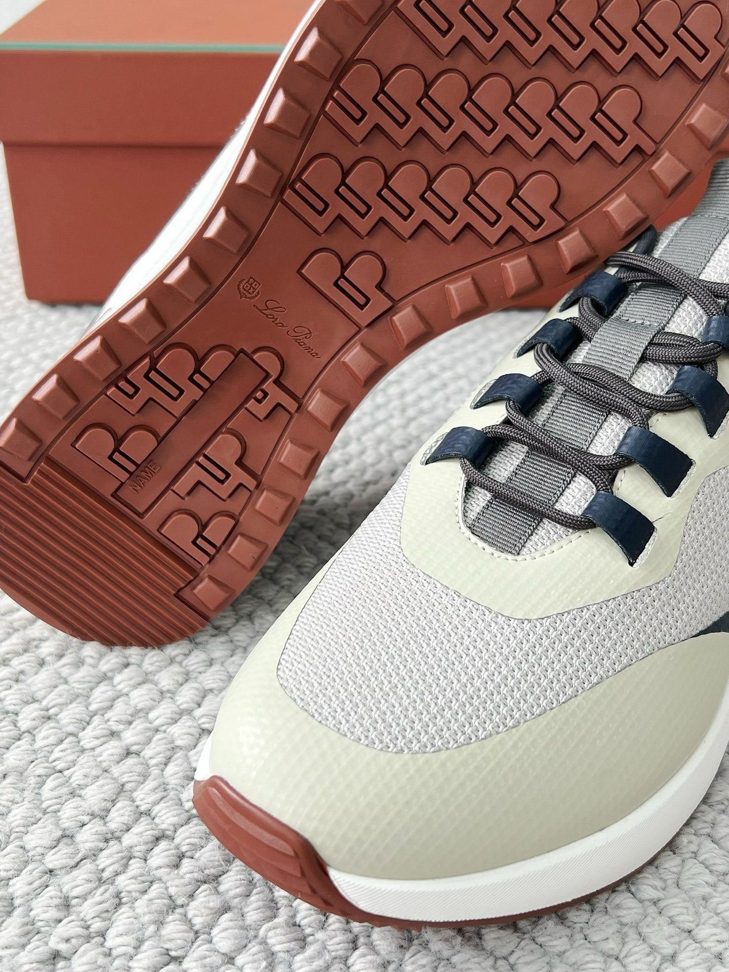 Loro Piana Herren Sneaker Beige/Grau/Marine – Premium Mesh & Leder