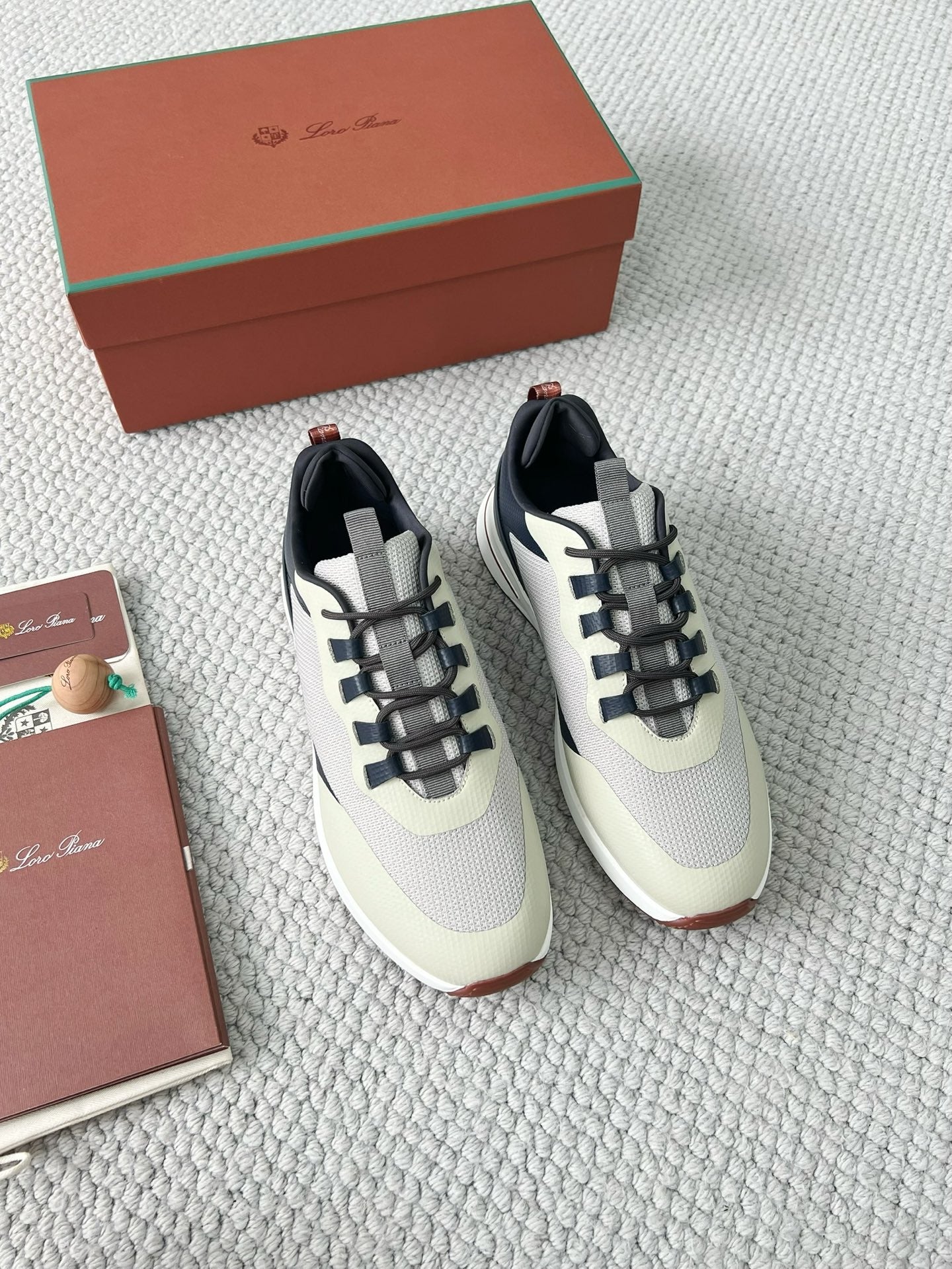 Loro Piana Herren Sneaker Beige/Grau/Marine – Premium Mesh & Leder