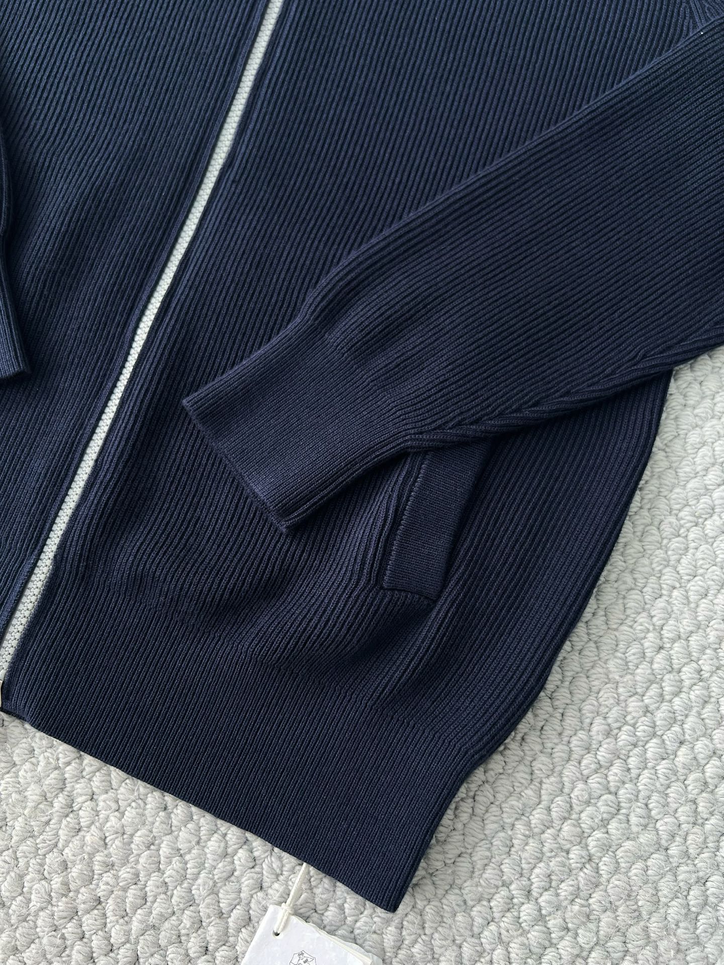 Brunello Cucinelli Herren-Strickjacke mit Reissverschluss Marineblau