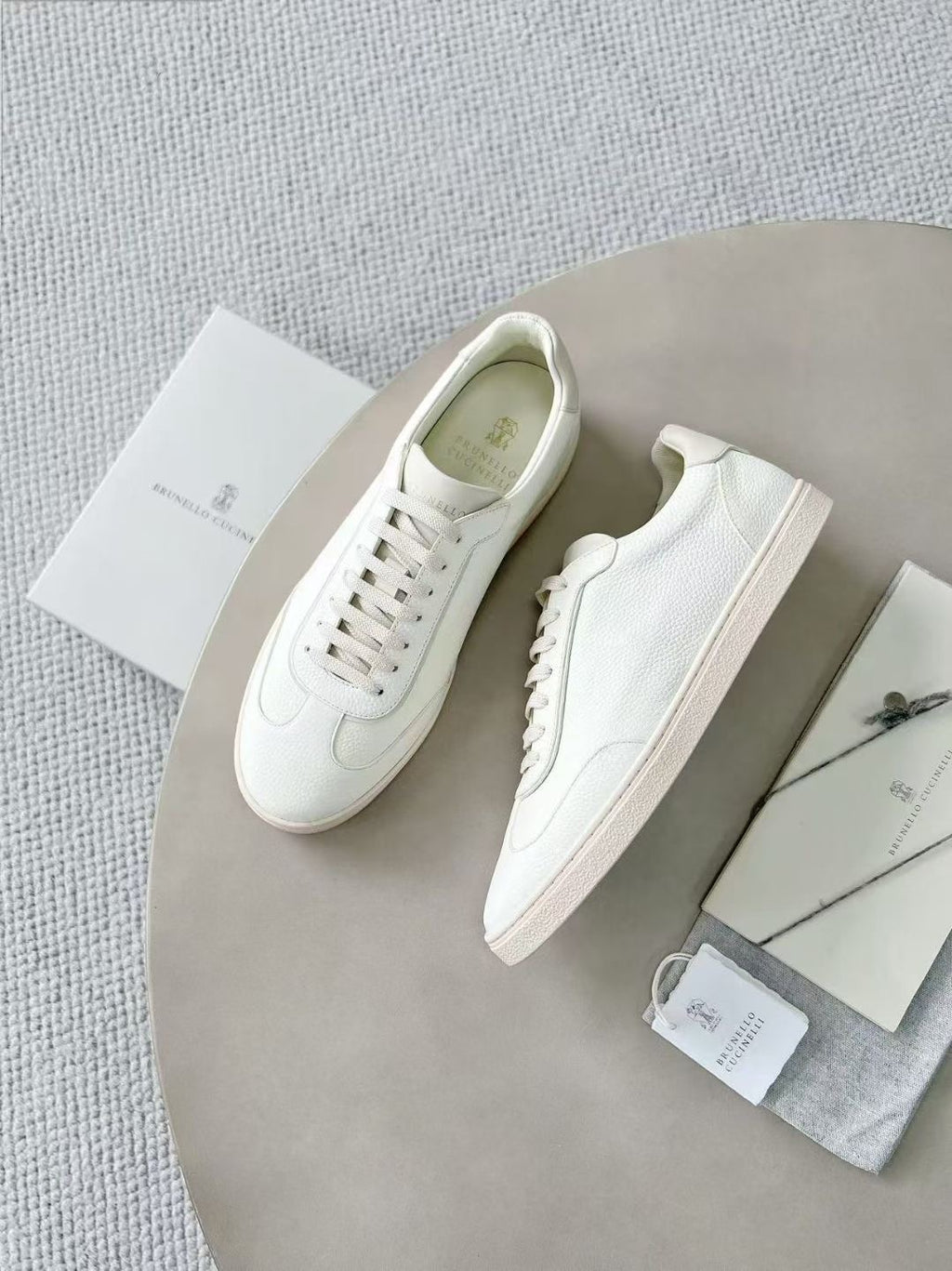 Brunello Cucinelli Herren-Sneaker aus Leder Weiss mit braunem Detail