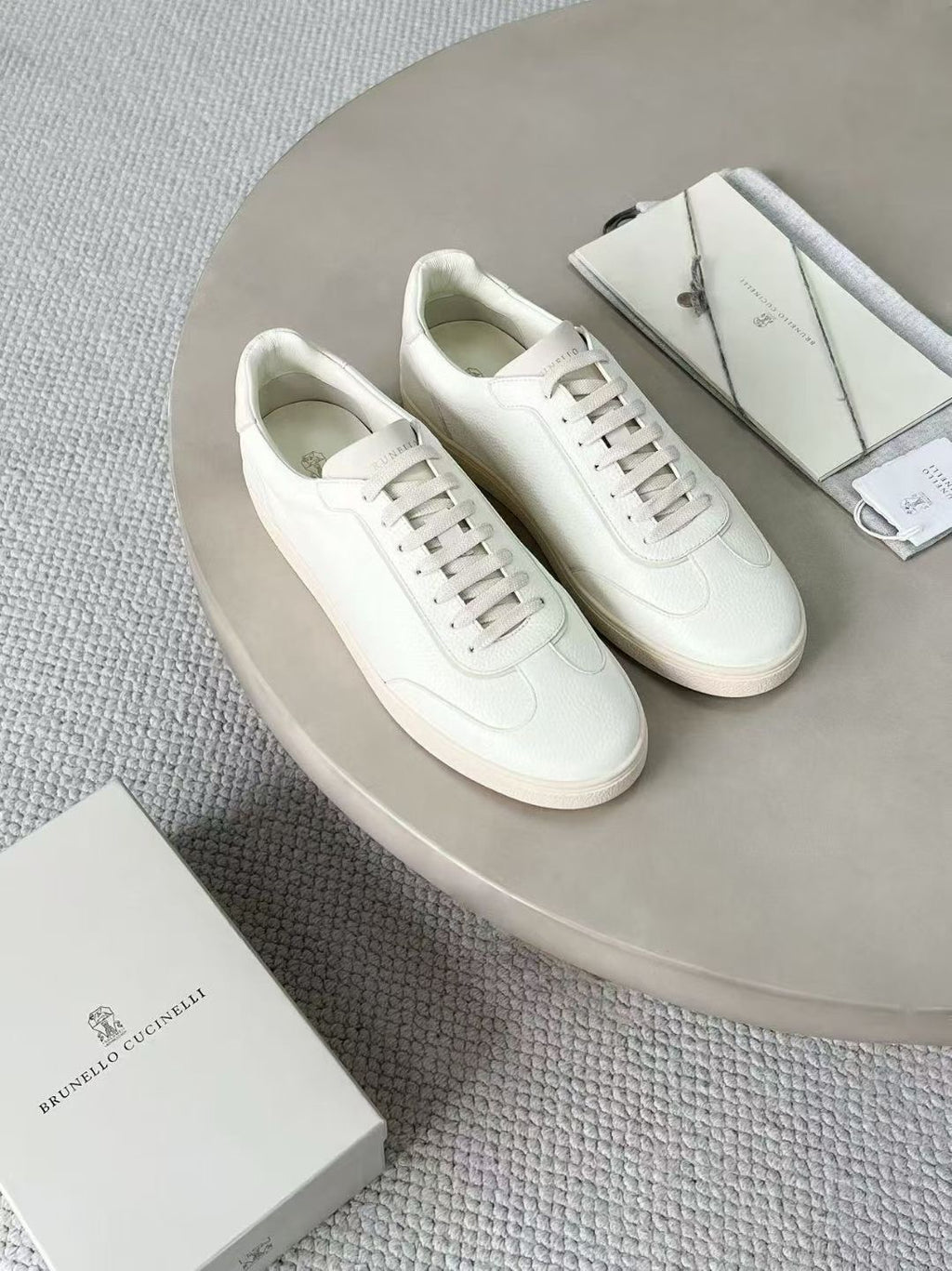 Brunello Cucinelli Herren-Sneaker aus Leder Weiss mit braunem Detail