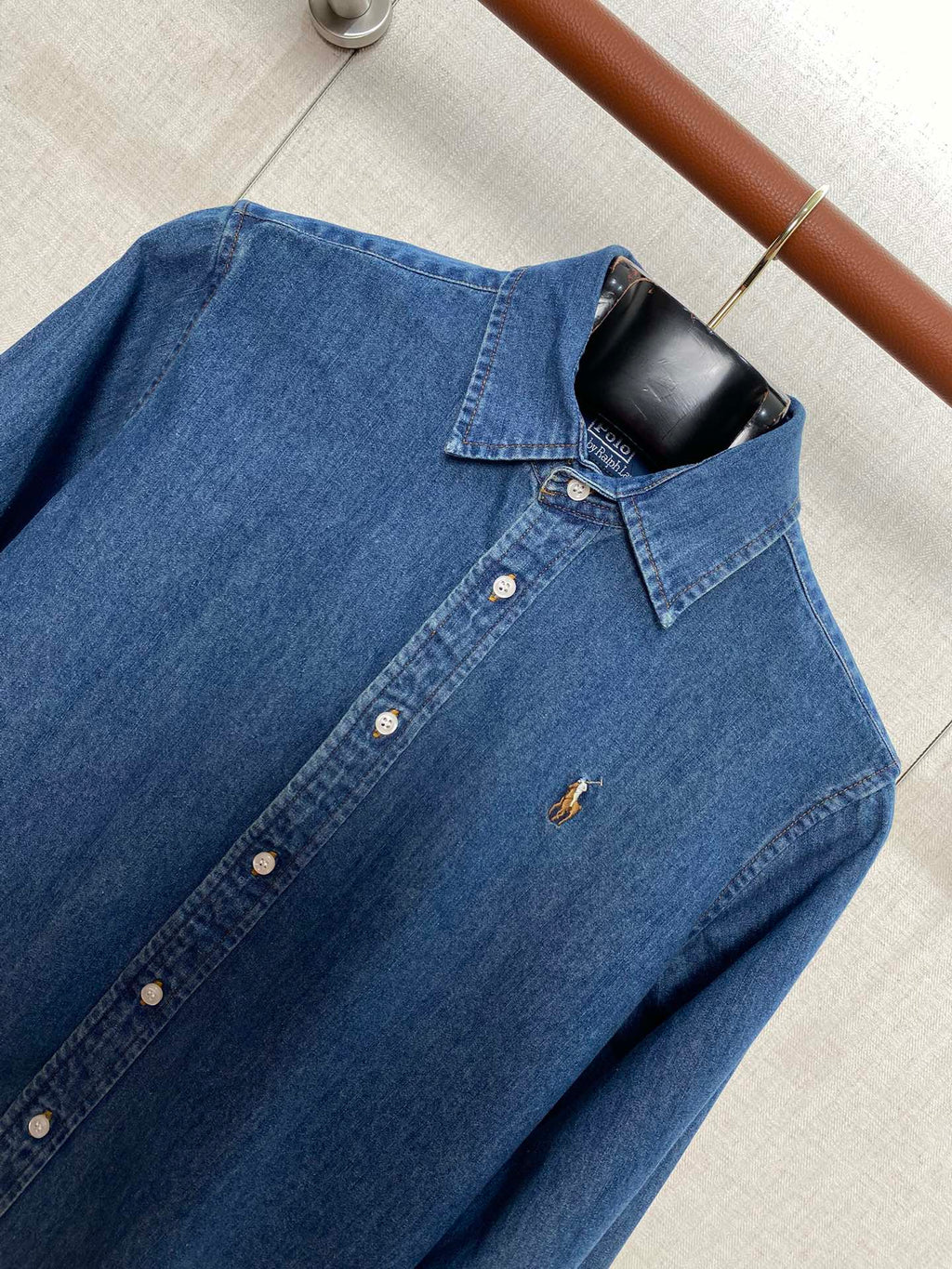 Ralph Lauren Denim-Hemd – Blaues Button-Down mit Stickerei & Loafern