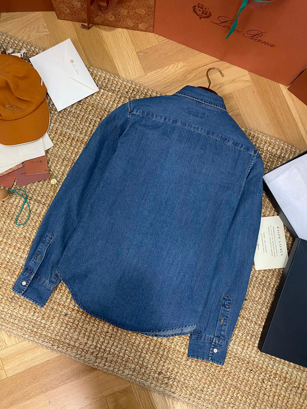 Ralph Lauren Denim-Hemd – Blaues Button-Down mit Stickerei & Loafern