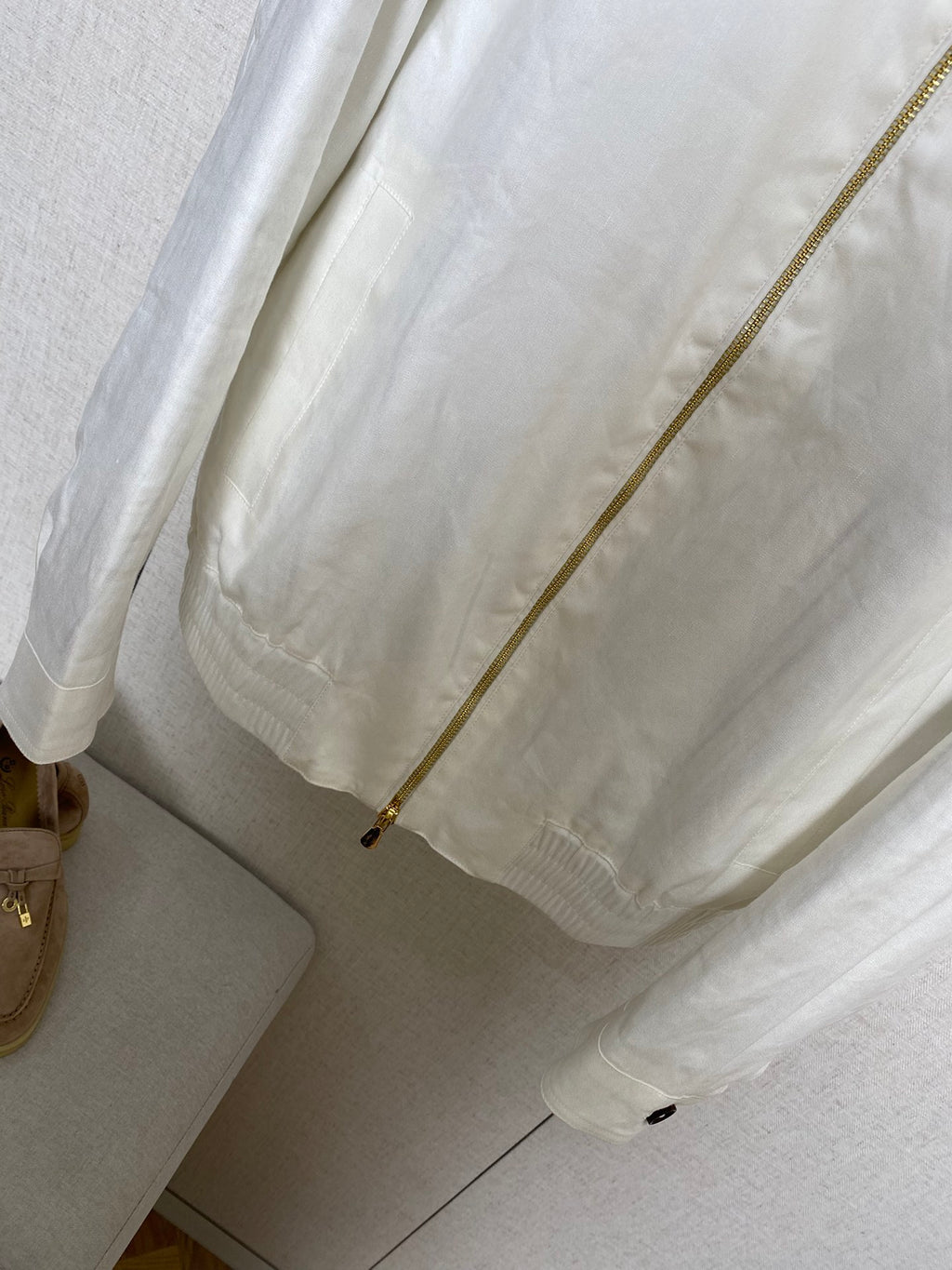 Brunello Cucinelli Weiße jacke – Leichte Übergangsjacke mit Hemdkragen