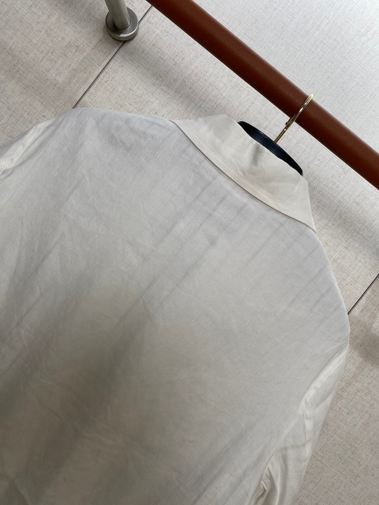 Brunello Cucinelli Weiße jacke – Leichte Übergangsjacke mit Hemdkragen