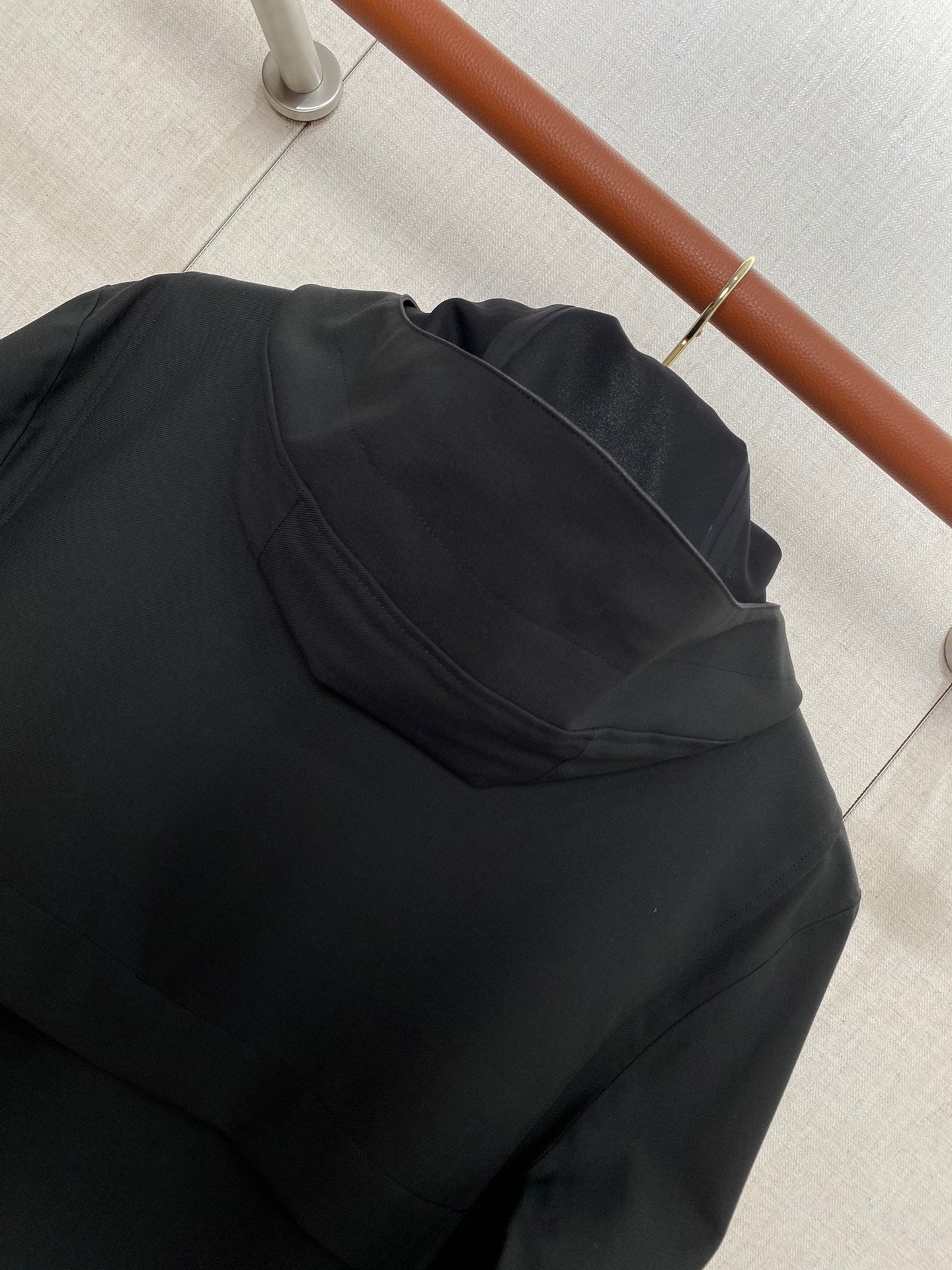 Loro Piana Schwarze Herren Jacke mit Kapuze, Frontklappe und Pattentaschen