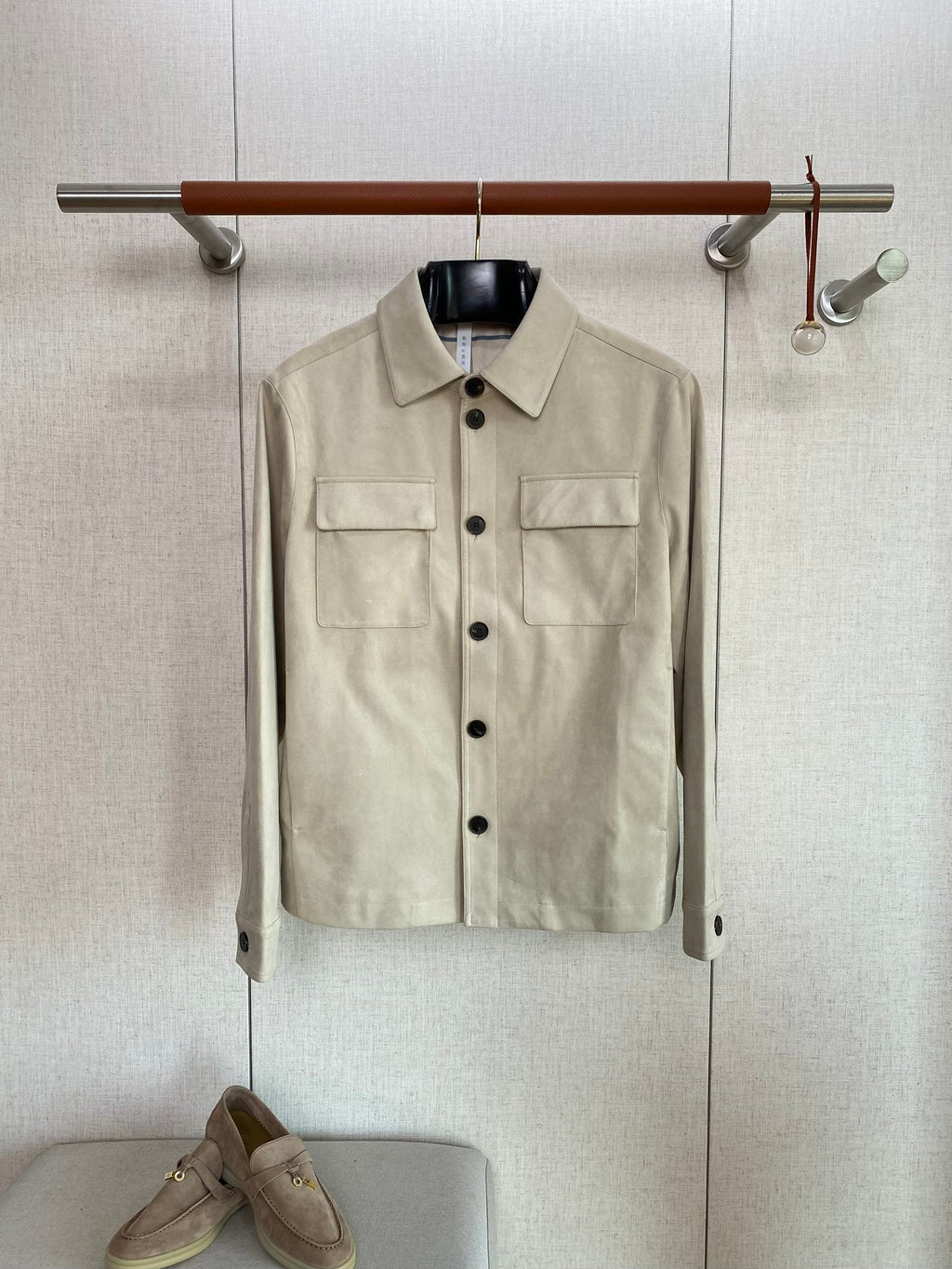 Loro Piana Beiges Herren Overshirt mit Knopfleiste und Brusttaschen