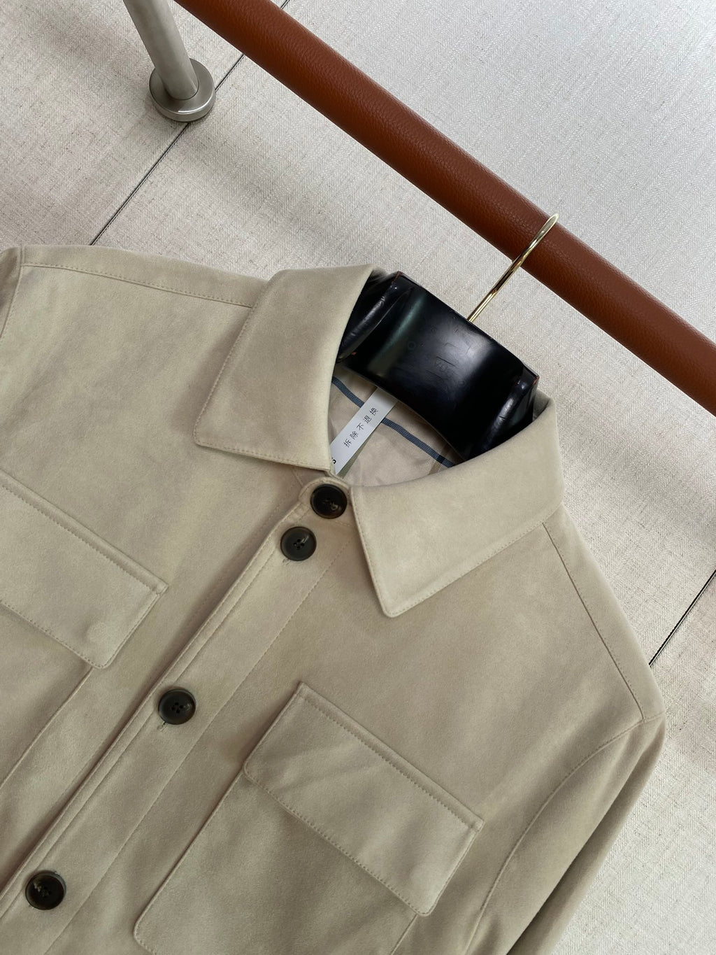 Loro Piana Beiges Herren Overshirt mit Knopfleiste und Brusttaschen