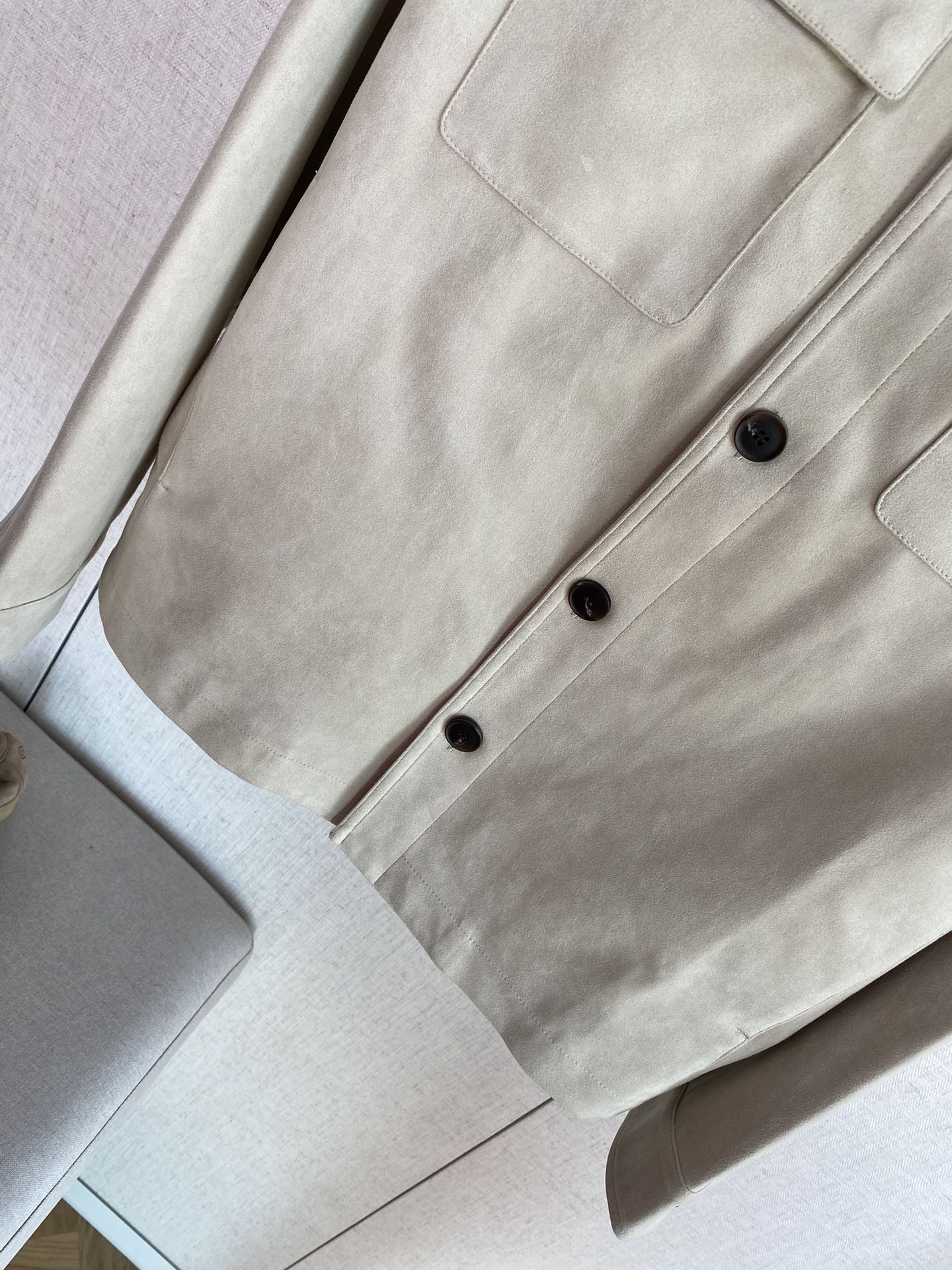 Loro Piana Beiges Herren Overshirt mit Knopfleiste und Brusttaschen