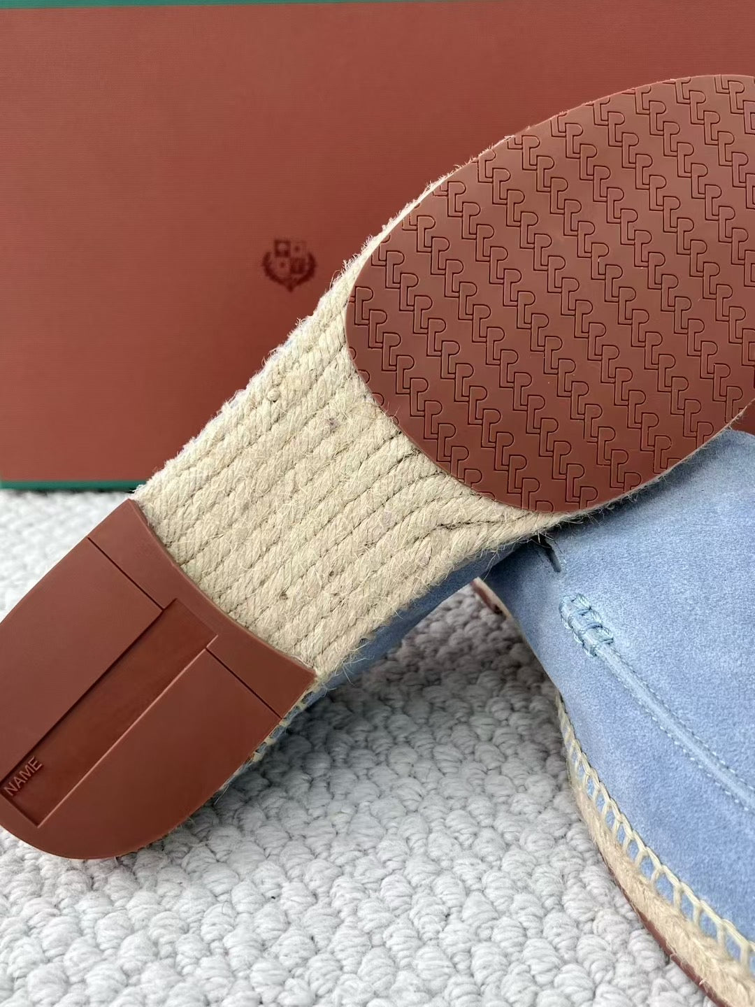 Loro Piana Mokassins aus hellblauem Wildleder