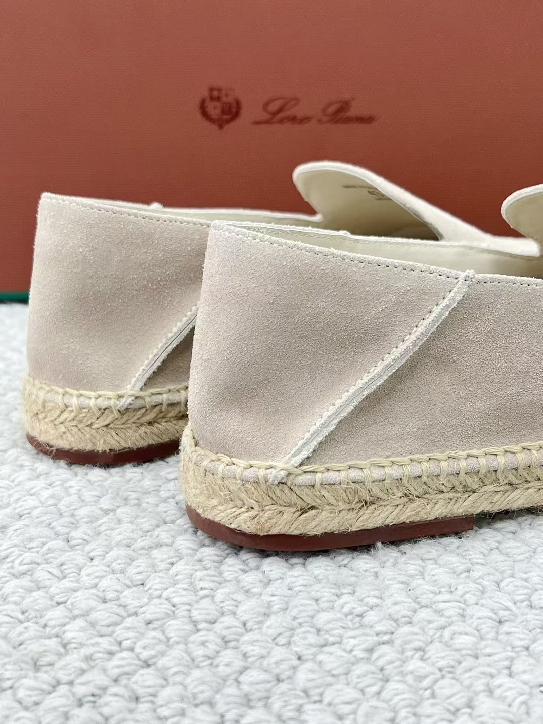 Loro Piana Herren-Espadrilles aus Wildleder in Hellbeige