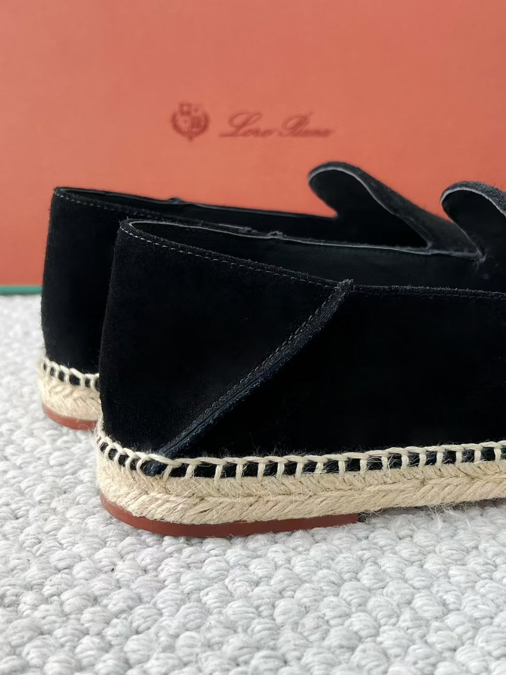 Loro Piana Herren-Espadrilles aus Wildleder in Schwarz